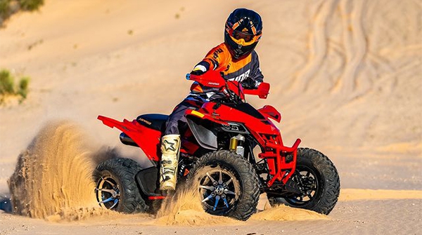 DENAGO POWERSPORTS: 沉塑动力活动，开启全新视角